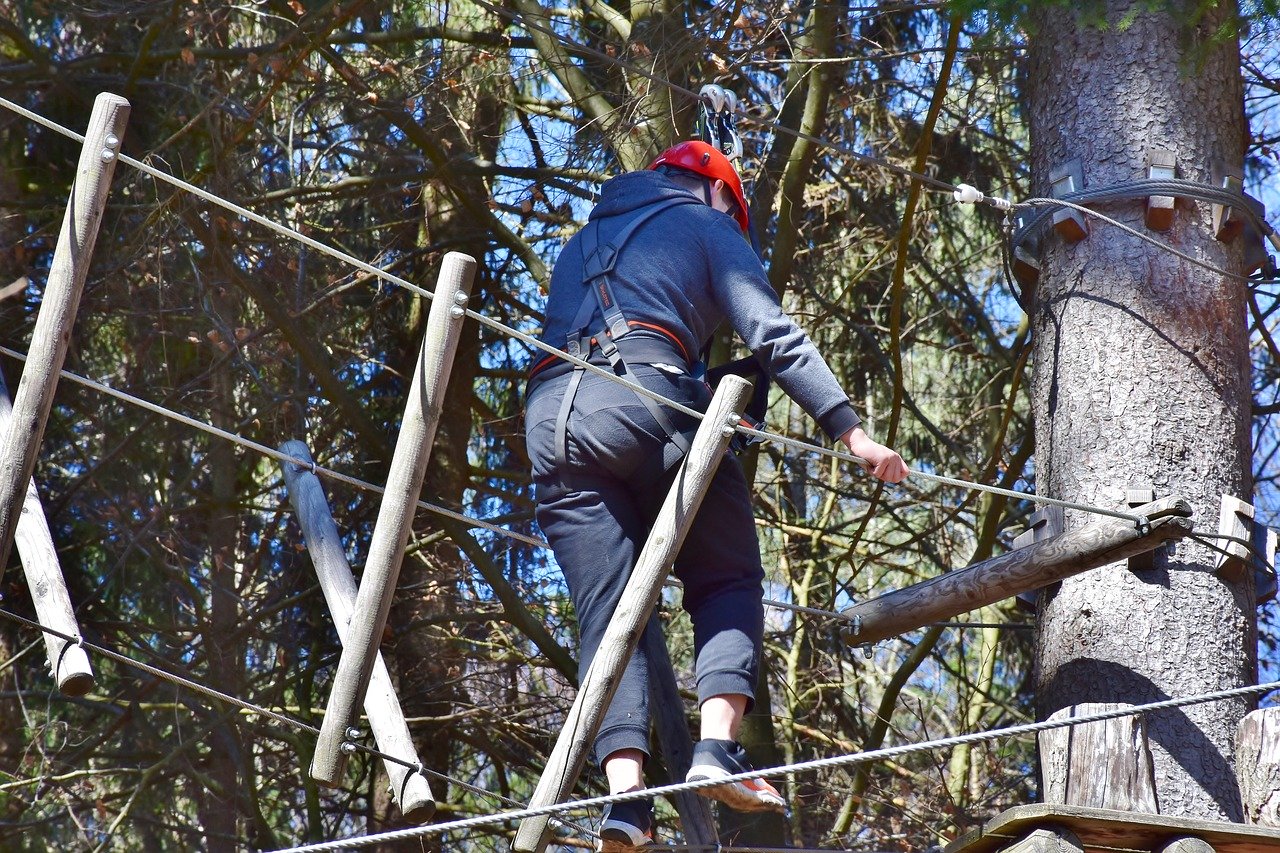 Park linowy – rozrywka nie tylko dla dzieci